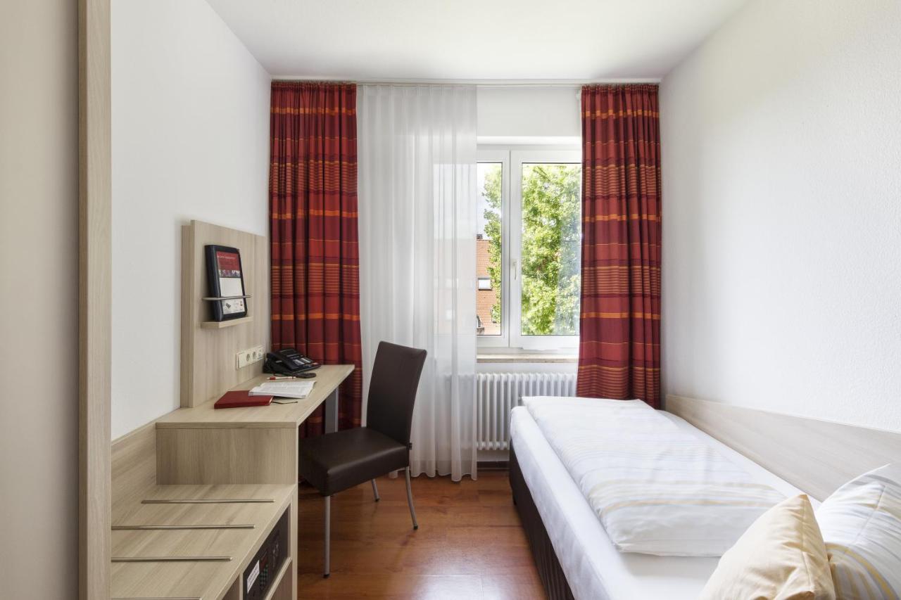 Caritas Tagungszentrum Friburgo em Brisgóvia Exterior foto
